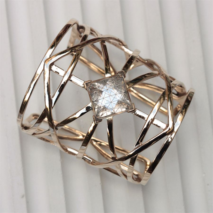 'Griglie' cuff bracelet with pyramid GRIGLIE | BR RIGIDOBRO PIRAM CDR